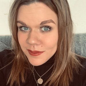 Meet your Posher, Alice